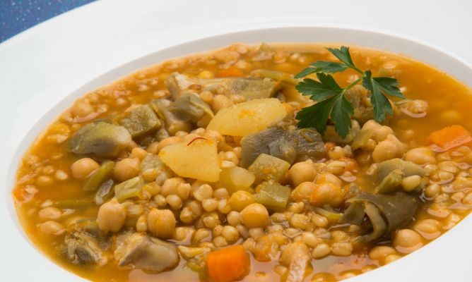 Olla de trigo platos típicos de Almería